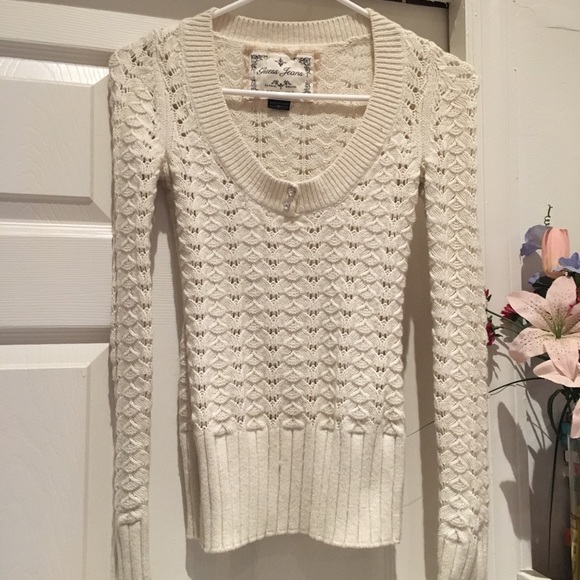 cream color cable knit sweater